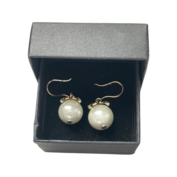 FAUX Pearl 1” Drop Earrings Costume Jewelry. - Picture 10 of 16